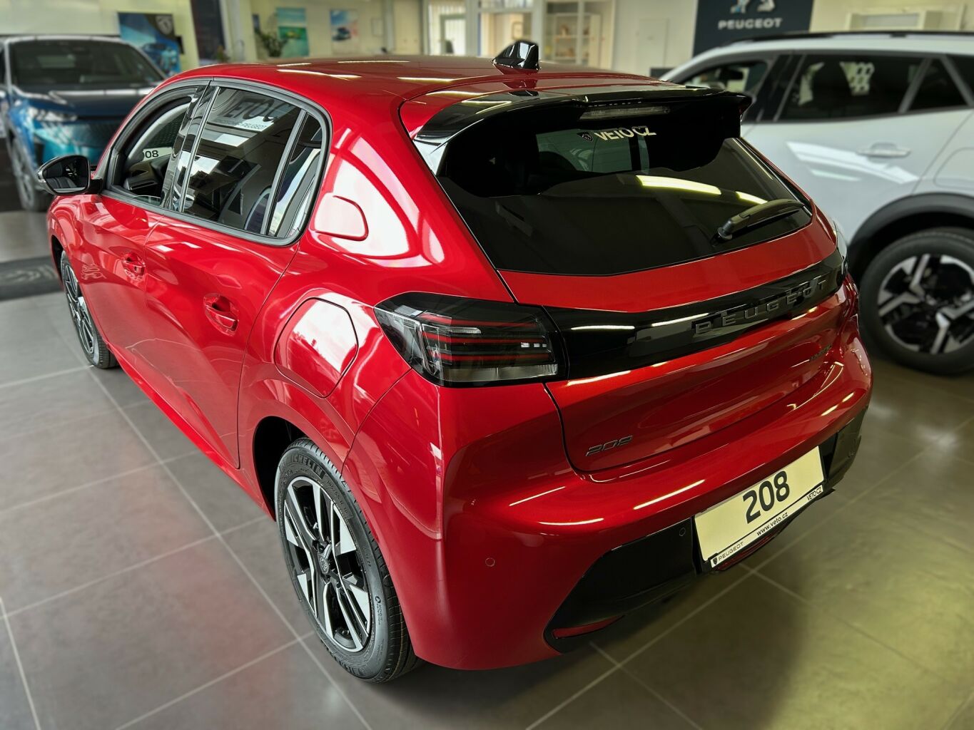 Peugeot 208 ALLURE Hybrid 100k e-DCS – fotografie 3