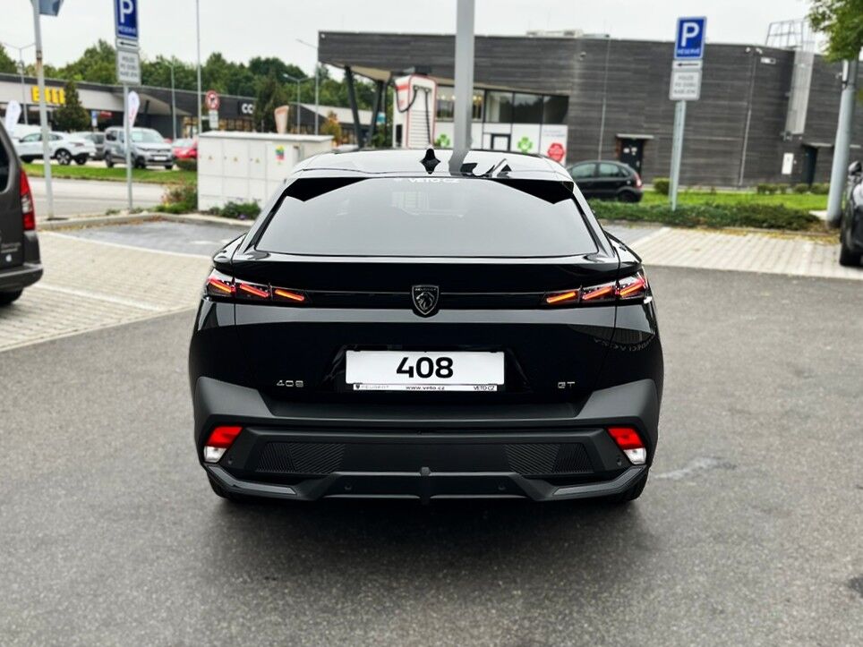 Peugeot 408 408 GT Hybrid 145 e-DCS6 – fotografie 5