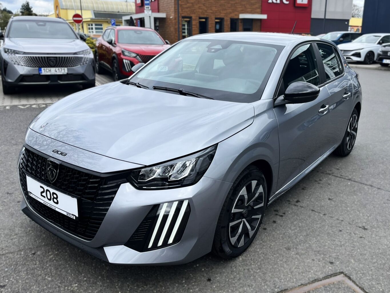 Peugeot 208 STYLE PureTech 100k MAN6 – fotografie 2