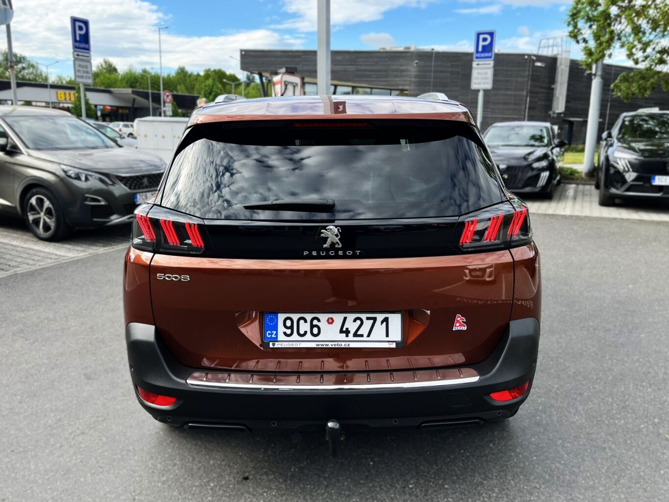 Peugeot 5008 ALLURE 1.5 BlueHDi 130k MAN6 – fotografie 4