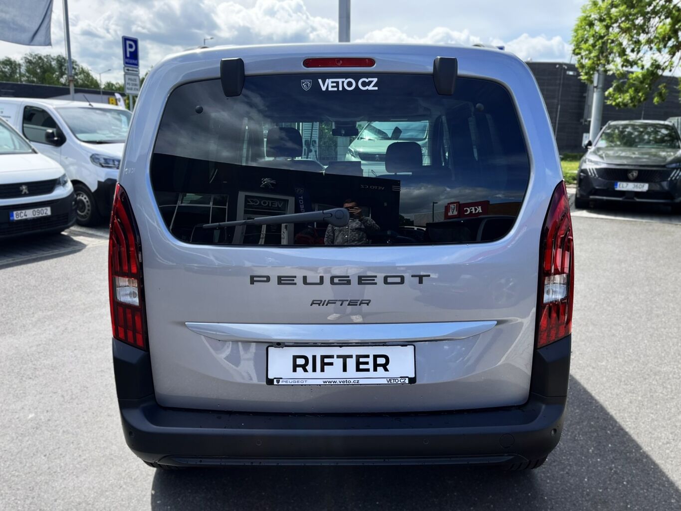 Peugeot Rifter ALLURE PureTech 110k MAN6 s homologací N1 – fotografie 5
