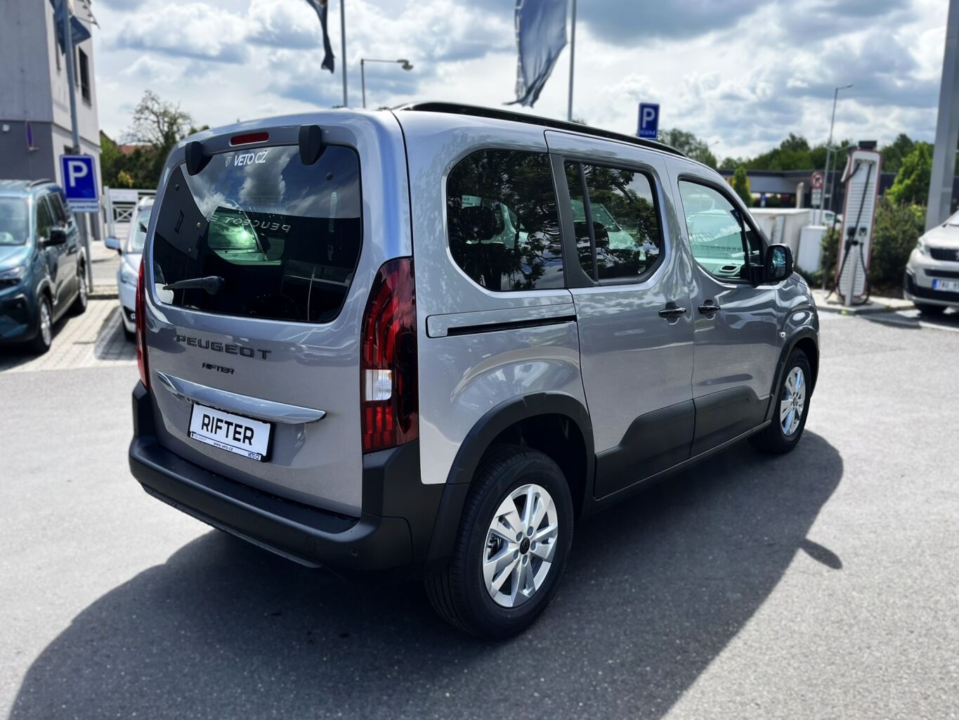 Peugeot Rifter ALLURE PureTech 110k MAN6 s homologací N1 – fotografie 4