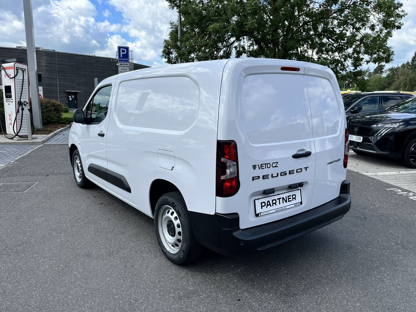 Peugeot Partner Furgon L2 1000 BlueHDi 100k MAN6 – fotografie 4