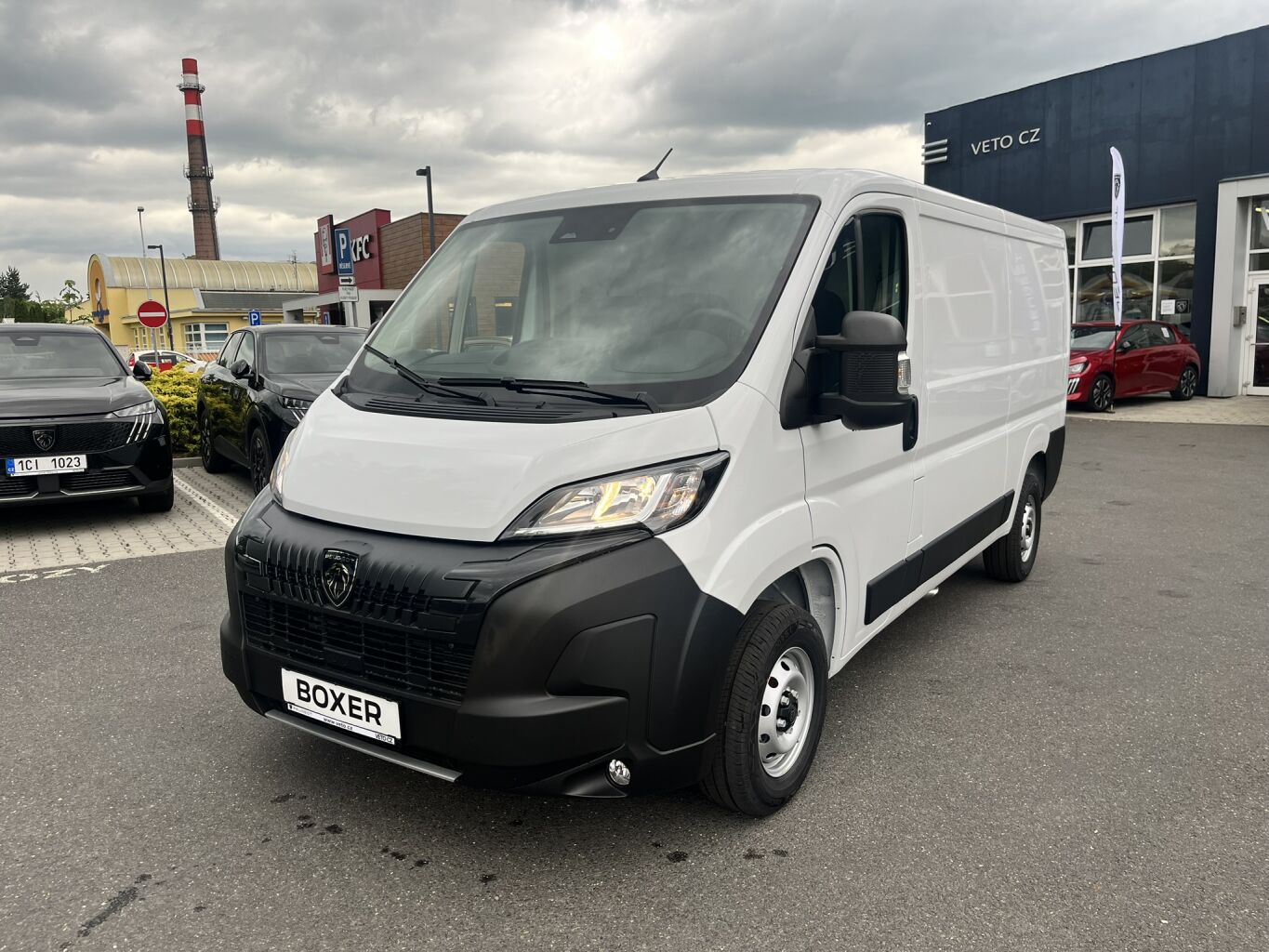Peugeot Boxer Boxer Furgon 3000 L2H1 BlueHDi 120k MAN6 – fotografie 3