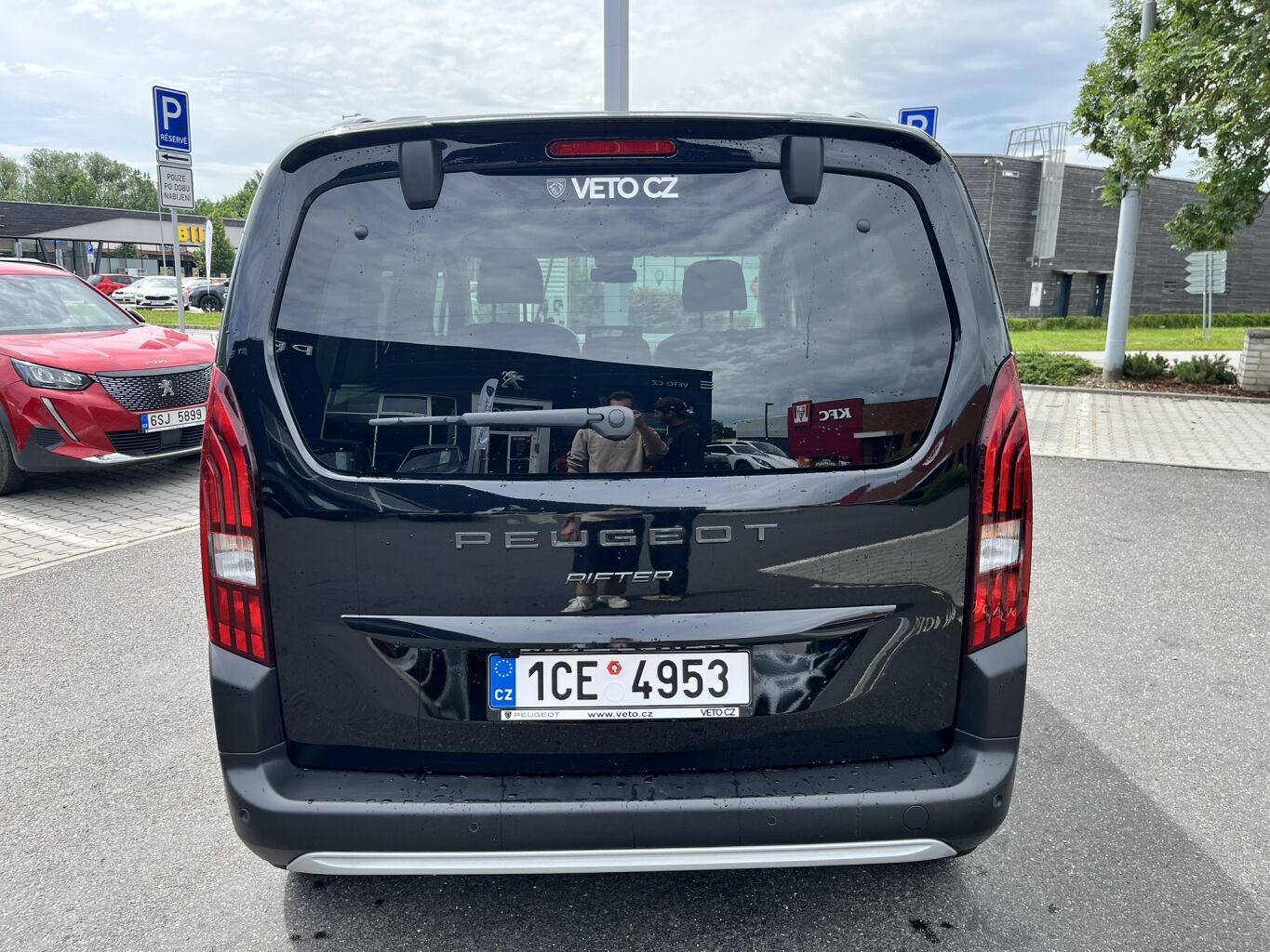 Peugeot Rifter GT BlueHDi 130 S&S EAT8 – fotografie 5