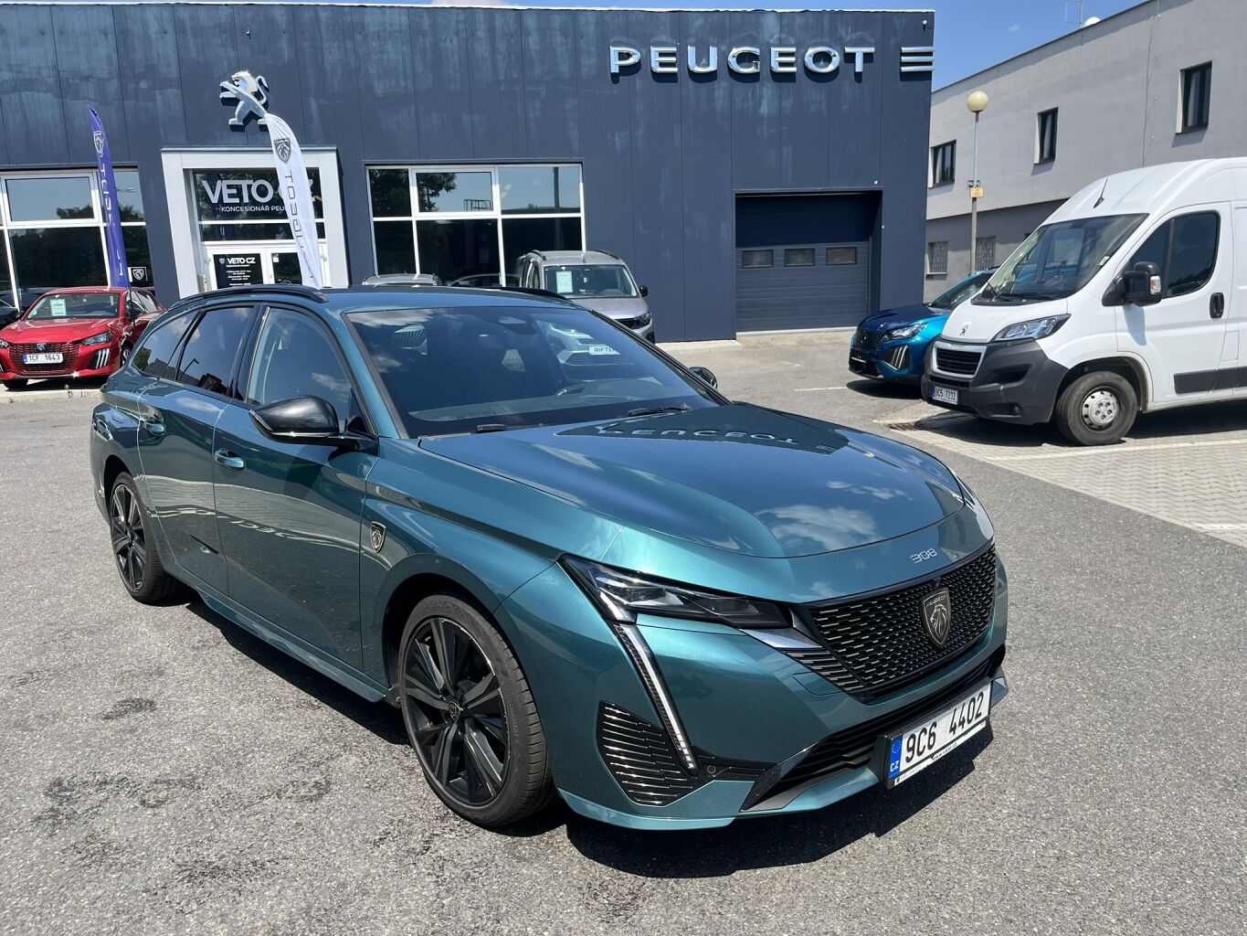 Peugeot 308 SW GT PACK 1.5 BlueHDi 130k EAT8 – fotografie 2