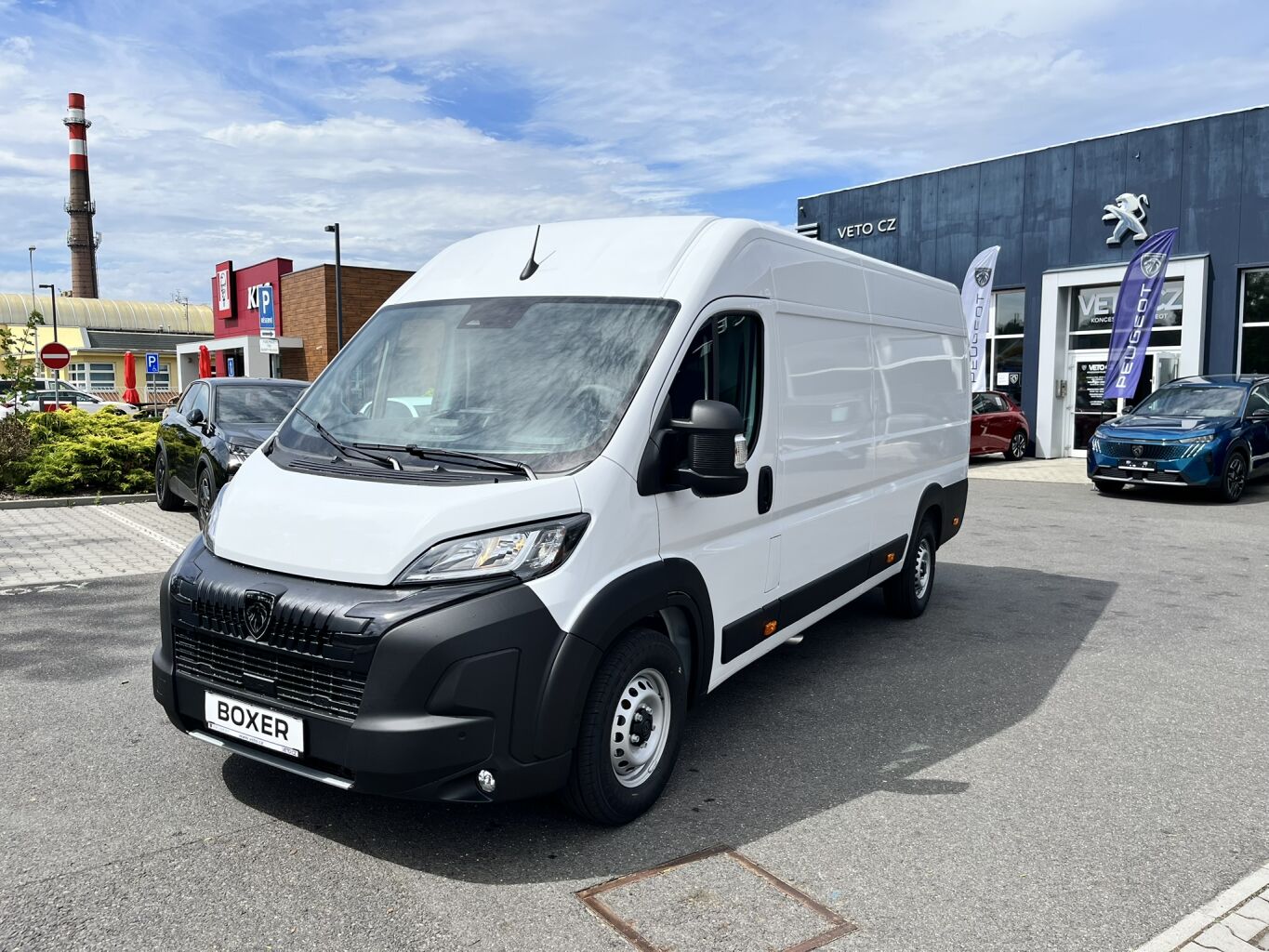 Peugeot Boxer Furgon 4350 L4H2 BlueHDi 180k MAN6 – fotografie 3