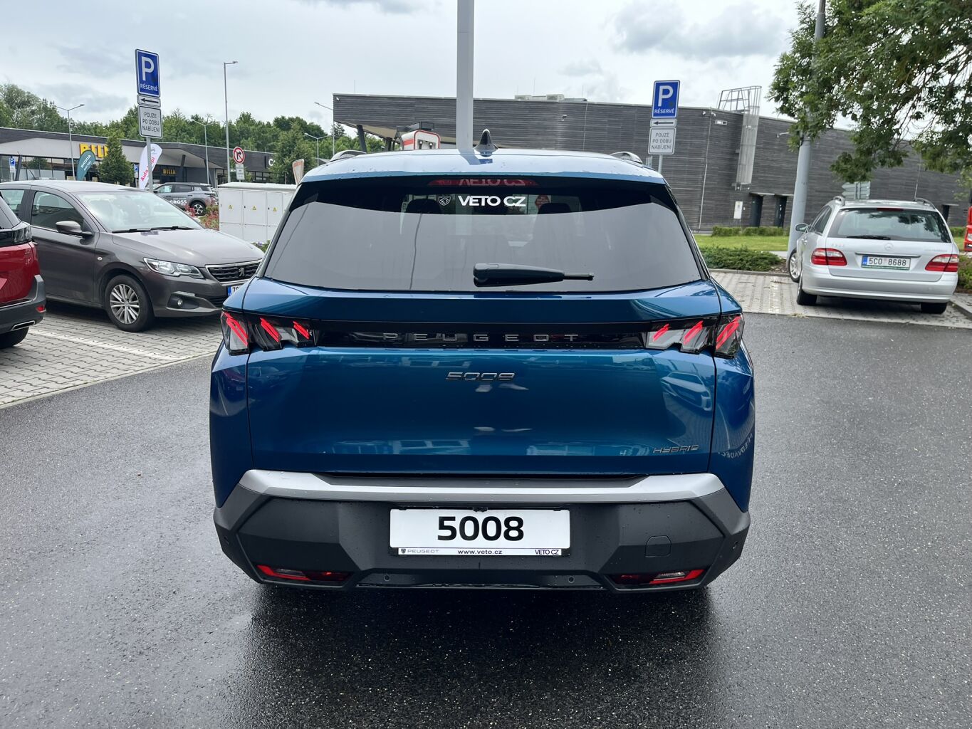 Peugeot 5008 BUSINESS Hybrid 145k e-DCS6 – fotografie 5