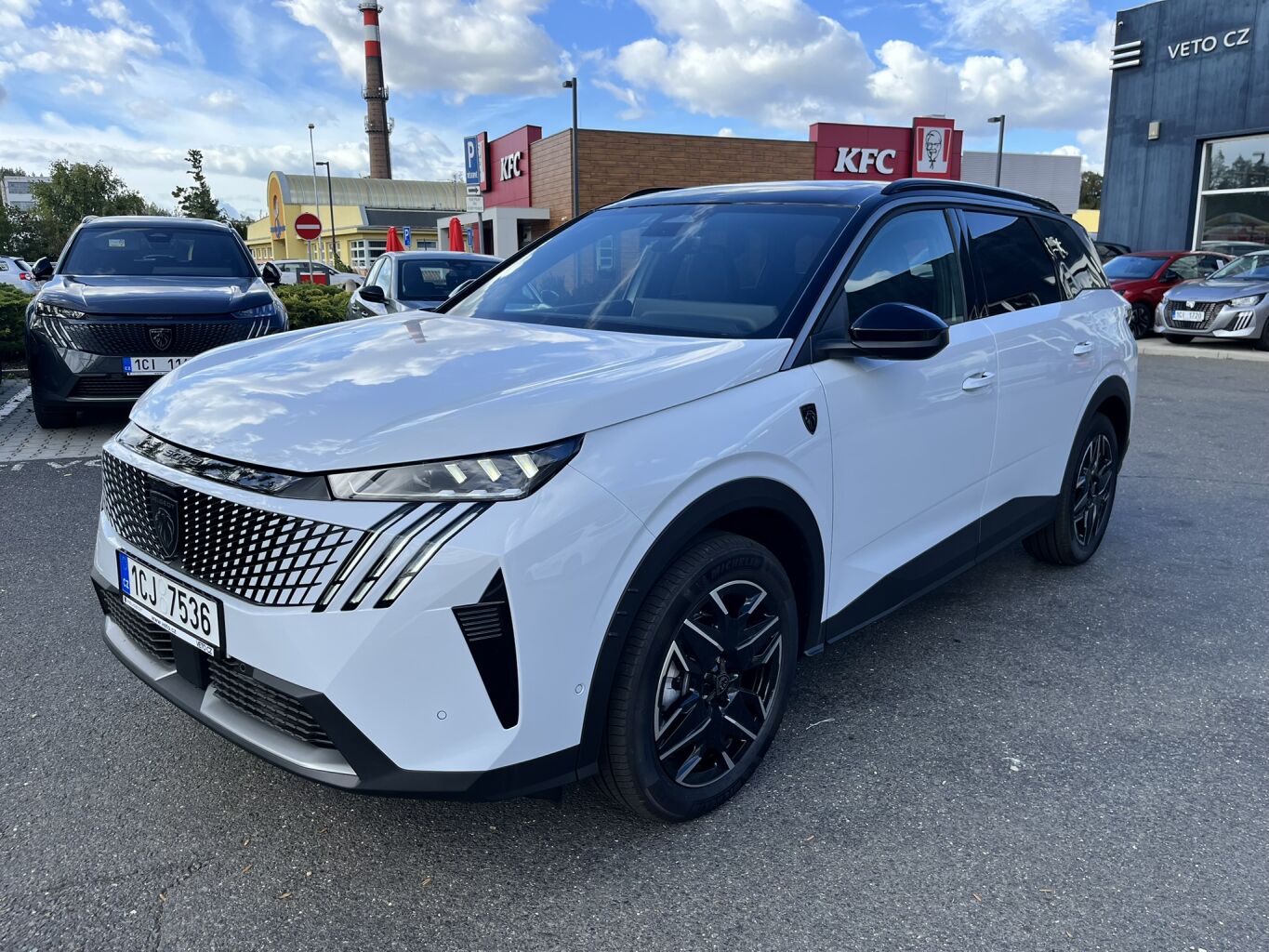 Peugeot 5008 GT Hybrid 145 e-DCS6