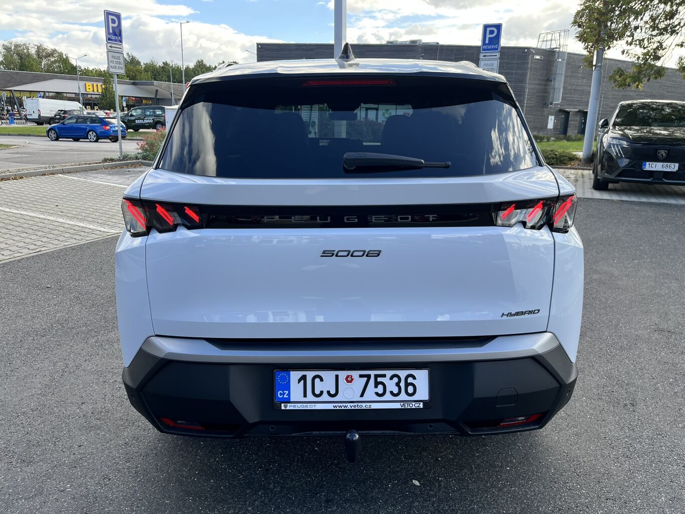 Peugeot 5008 GT Hybrid 145 e-DCS6 – fotografie 5