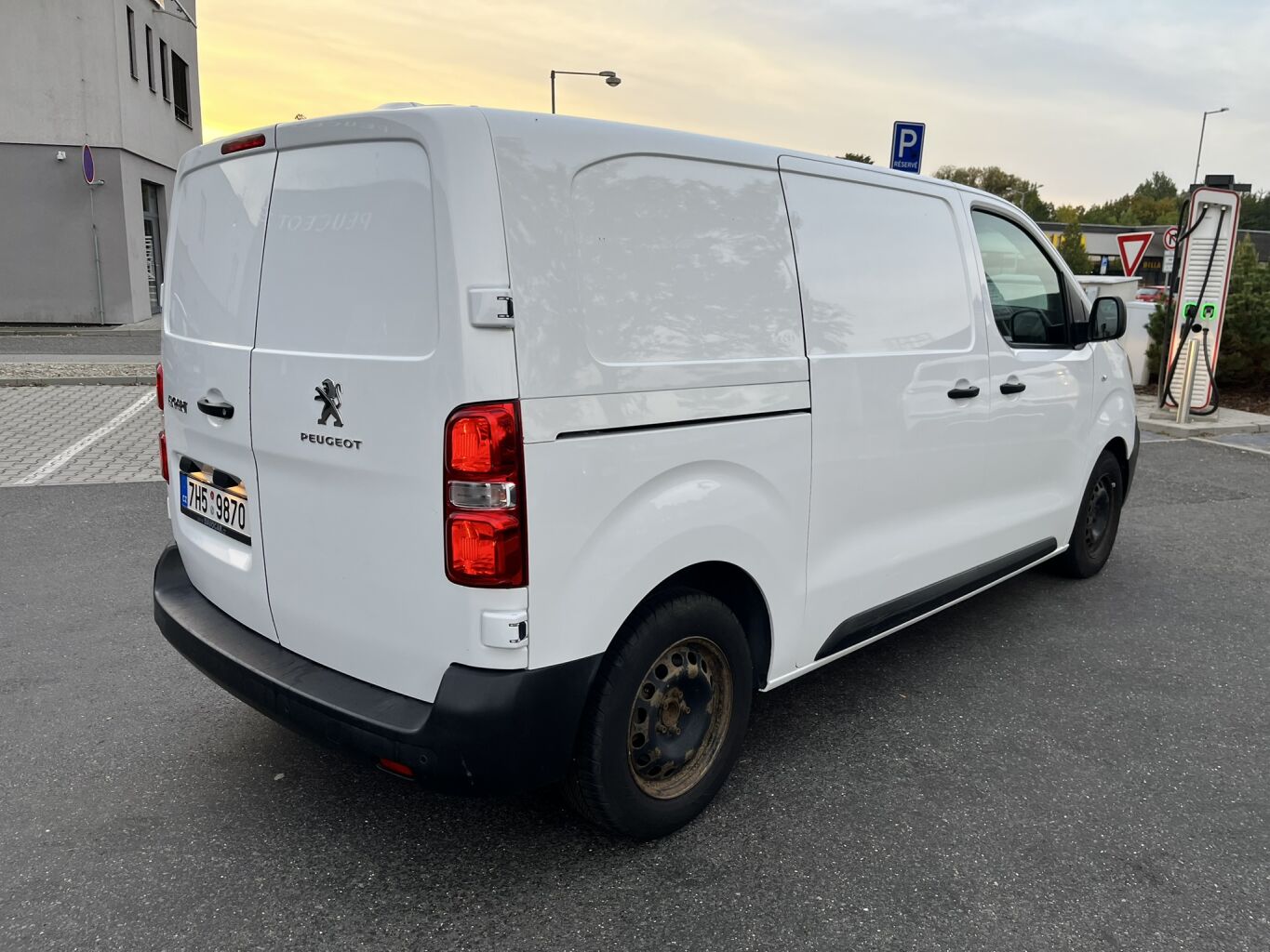 Peugeot Expert 2.0 BlueHDi 106 kW – fotografie 4