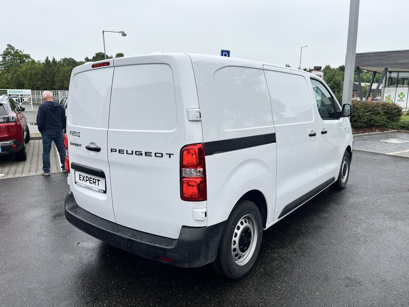 Peugeot Expert Furgon L2 2.2 BlueHDi 150k MAN6 – fotografie 4