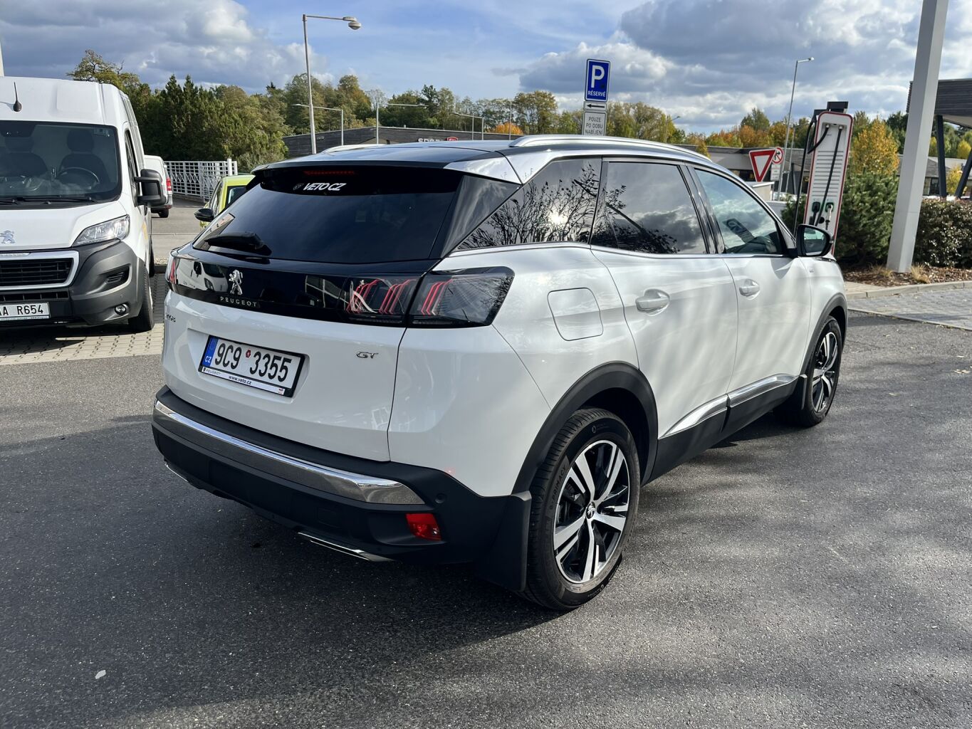 Peugeot 3008 GT 1.5 BlueHDi 96kW – fotografie 4